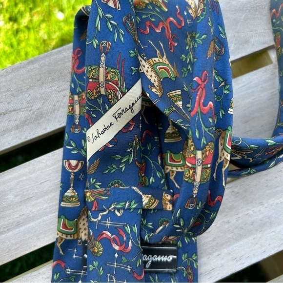 Salvatore Ferragamo Silk Tie | Equestrian Horse Motif | Made in Italy - Picture 4 of 5